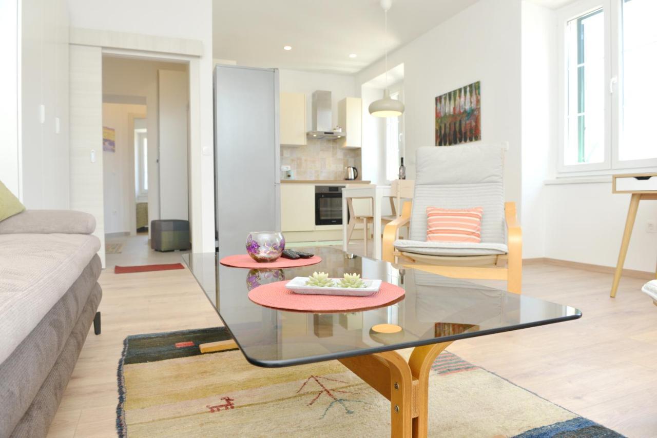 Apartman Junona - Poluotok Na Dlanu Zara Esterno foto