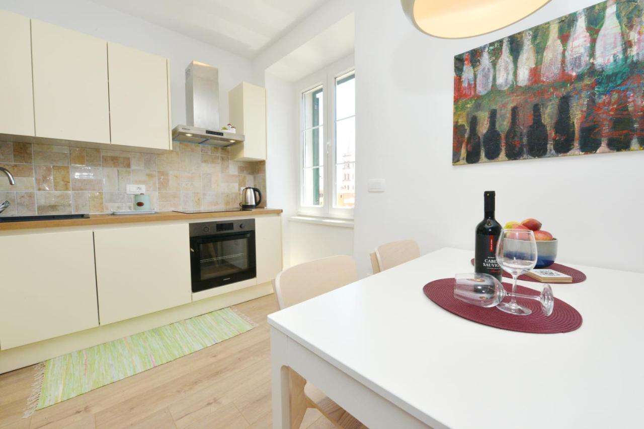 Apartman Junona - Poluotok Na Dlanu Zara Esterno foto