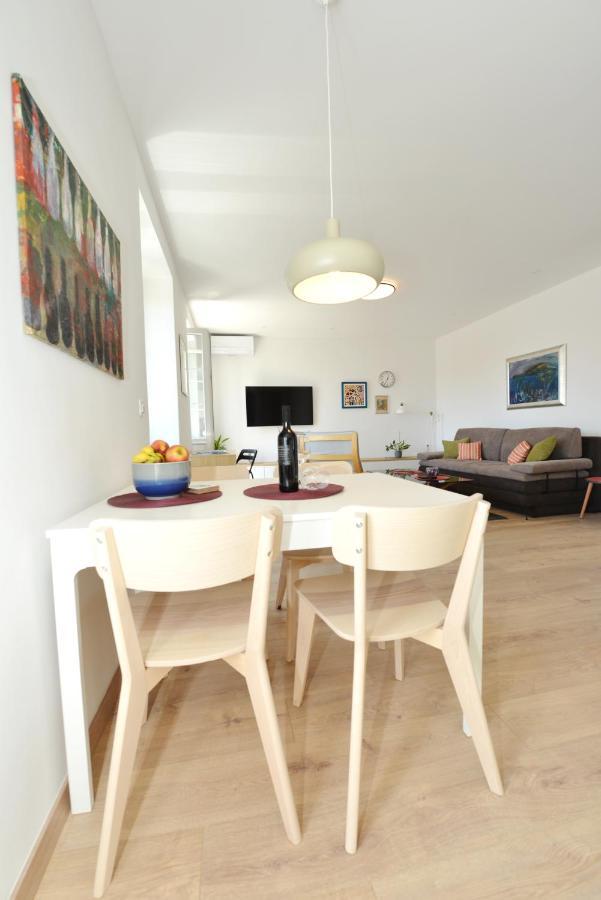 Apartman Junona - Poluotok Na Dlanu Zara Esterno foto