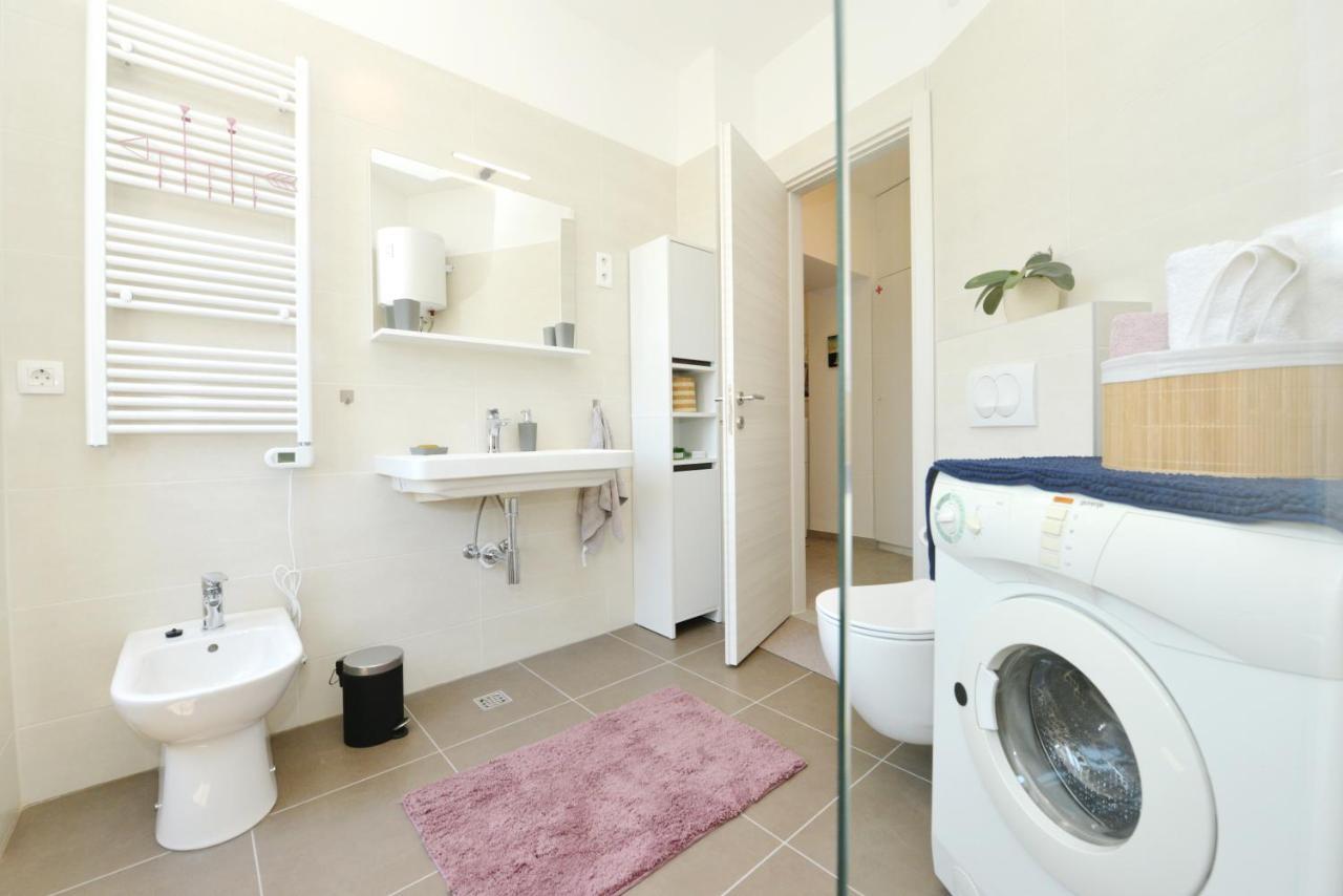 Apartman Junona - Poluotok Na Dlanu Zara Esterno foto