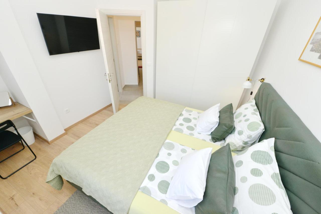 Apartman Junona - Poluotok Na Dlanu Zara Esterno foto